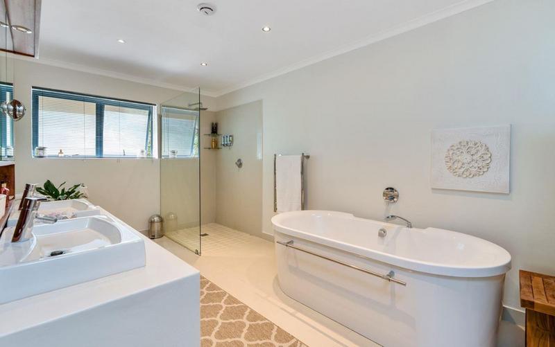 5 Bedroom Property for Sale in Hout Bay Western Cape